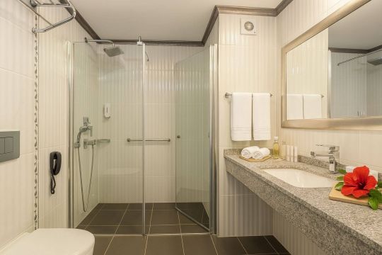 Standart Fransız Balkonlu Odalar